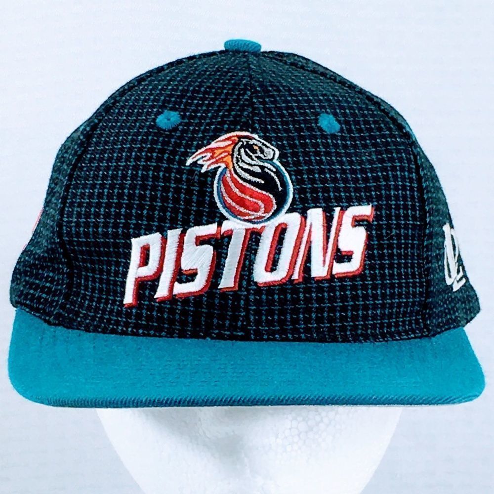 Detroit Pistons Vintage 90s Logo Athletics Cap